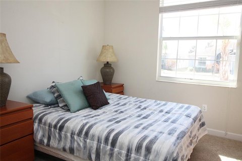 House in Clermont, Florida 3 bedrooms, 186.36 sq.m. № 2238964 - photo 14