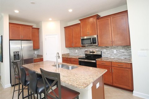 House in Clermont, Florida 3 bedrooms, 186.36 sq.m. № 2238964 - photo 5