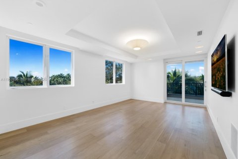 Купить кондоминиум в Майами, Флорида 4 спальни, 413.69м2, № 2036412 - фото 18