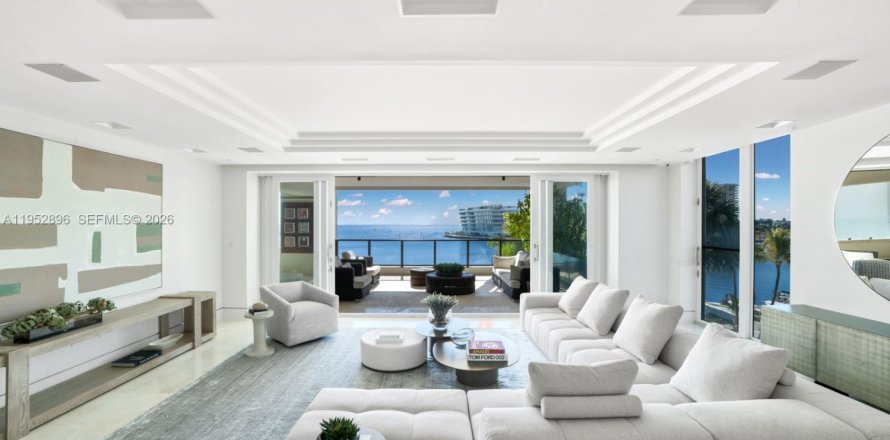 Кондоминиум с 4 спальнями в Майами, Флорида № 2036412