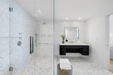 Купить кондоминиум в Майами, Флорида 4 спальни, 413.69м2, № 2036412 - фото 11