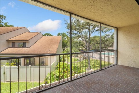 Condo in Tampa, Florida, 2 bedrooms  № 1835219 - photo 11