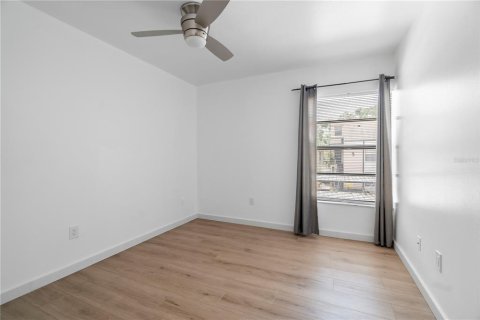 Condo in Tampa, Florida, 2 bedrooms  № 1835219 - photo 27