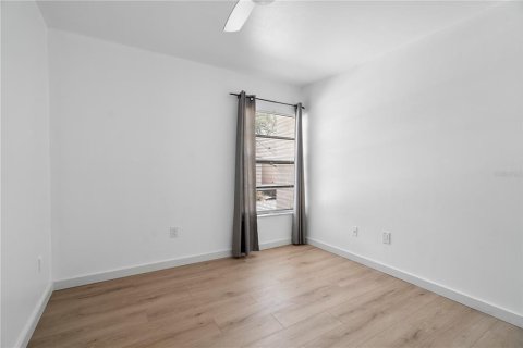 Condo in Tampa, Florida, 2 bedrooms  № 1835219 - photo 28