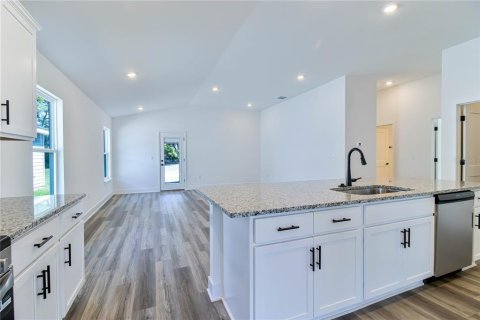 Casa en venta en Alachua, Florida, 3 dormitorios, 165.37 m2 № 2093383 - foto 3