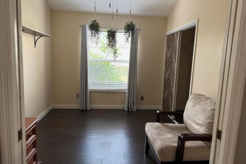 House in Stuart, Florida 3 bedrooms, 142.7 sq.m. № 2384781 - photo 9