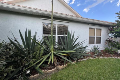 House in Stuart, Florida 3 bedrooms, 142.7 sq.m. № 2384781 - photo 6