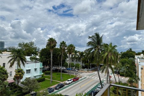Condo in Miami Beach, Florida, 1 bedroom  № 1923493 - photo 7