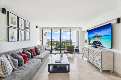 Снять в аренду кондоминиум в Майами-Бич, Флорида 2 спальни, 98.48м2, № 2034533 - фото 2