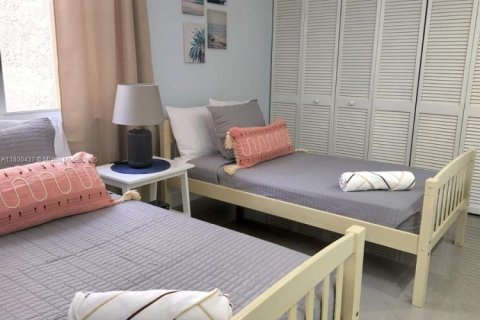 Condo in Tavernier, Florida, 2 bedrooms  № 1728340 - photo 24