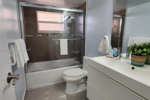 Condo in Tavernier, Florida, 2 bedrooms  № 1728340 - photo 23