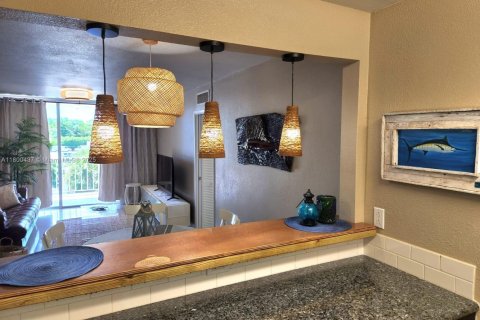 Condo in Tavernier, Florida, 2 bedrooms  № 1728340 - photo 16