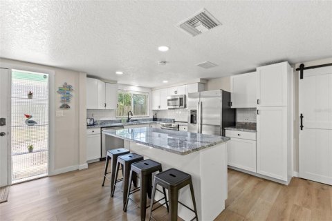 Villa ou maison à vendre à Palm Harbor, Floride: 3 chambres, 134.43 m2 № 2400107 - photo 22