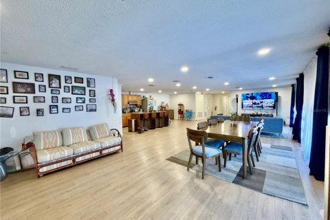 Commercial property in Saint Petersburg, Florida 250.84 sq.m. № 2201176 - photo 29
