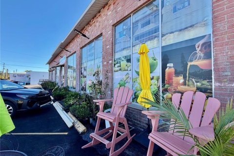 Commercial property in Saint Petersburg, Florida 250.84 sq.m. № 2201176 - photo 7