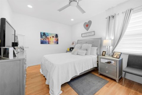 Casa en venta en Homestead, Florida, 3 dormitorios, 157.28 m2 № 1882621 - foto 15