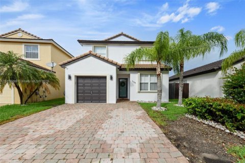 Casa en venta en Homestead, Florida, 3 dormitorios, 157.28 m2 № 1882621 - foto 1
