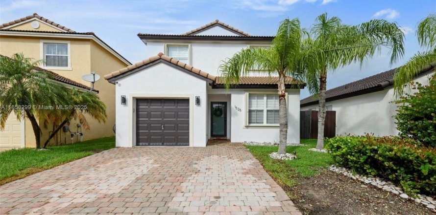 Casa en Homestead, Florida 3 dormitorios, 157.28 m2 № 1882621