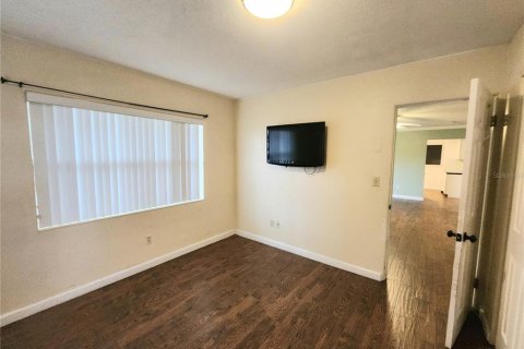 House in Lake Alfred, Florida 3 bedrooms, 132.85 sq.m. № 1751615 - photo 10