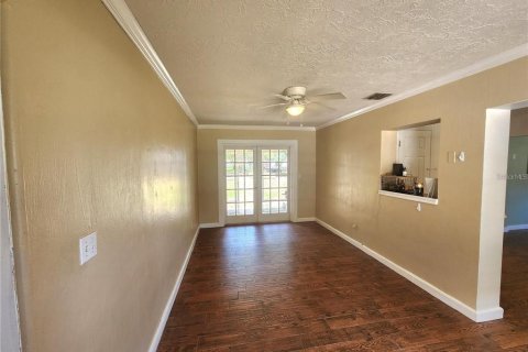 House in Lake Alfred, Florida 3 bedrooms, 132.85 sq.m. № 1751615 - photo 7