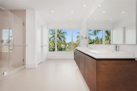 Villa ou maison à louer à Key Biscayne, Floride: 5 chambres, 551.84 m2 № 1990615 - photo 29