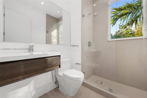 Villa ou maison à louer à Key Biscayne, Floride: 5 chambres, 551.84 m2 № 1990615 - photo 24