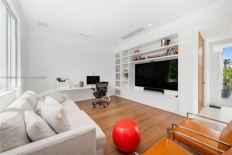 Villa ou maison à louer à Key Biscayne, Floride: 5 chambres, 551.84 m2 № 1990615 - photo 22