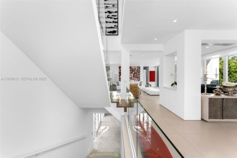 Villa ou maison à louer à Key Biscayne, Floride: 5 chambres, 551.84 m2 № 1990615 - photo 18