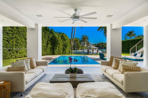 Villa ou maison à louer à Key Biscayne, Floride: 5 chambres, 551.84 m2 № 1990615 - photo 6