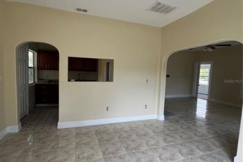 Casa en alquiler en Orlando, Florida, 2 dormitorios, 87.98 m2 № 1732775 - foto 9