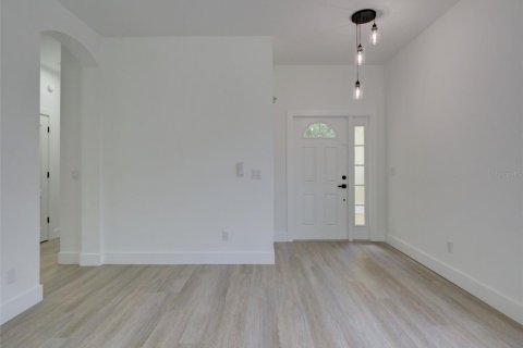 House in Davenport, Florida 4 bedrooms, 134.89 sq.m. № 1870740 - photo 9