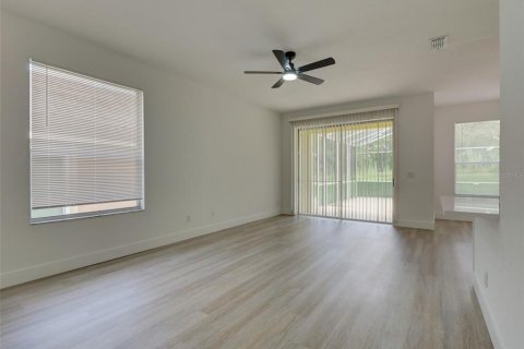 House in Davenport, Florida 4 bedrooms, 134.89 sq.m. № 1870740 - photo 8