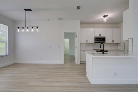 House in Davenport, Florida 4 bedrooms, 134.89 sq.m. № 1870740 - photo 12