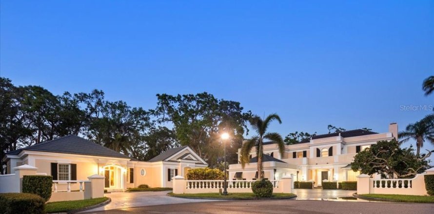 House in Osprey, Florida 6 bedrooms, 580.27 sq.m. № 1597384