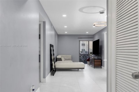 Купить кондоминиум в Лодерхилл, Флорида 2 спальни, 92.9м2, № 2007744 - фото 6