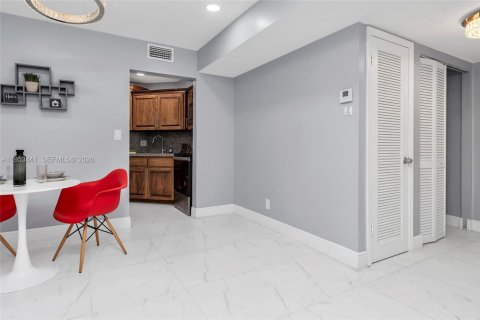 Купить кондоминиум в Лодерхилл, Флорида 2 спальни, 92.9м2, № 2007744 - фото 7