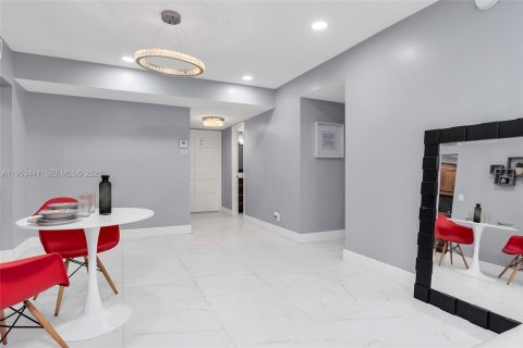 Купить кондоминиум в Лодерхилл, Флорида 2 спальни, 92.9м2, № 2007744 - фото 27