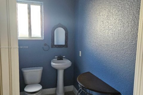 Casa en venta en Palmetto Bay, Florida, 4 dormitorios, 188.96 m2 № 2003399 - foto 6