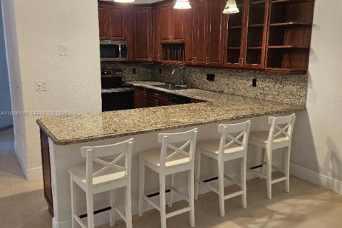 Casa en venta en Palmetto Bay, Florida, 4 dormitorios, 188.96 m2 № 2003399 - foto 7