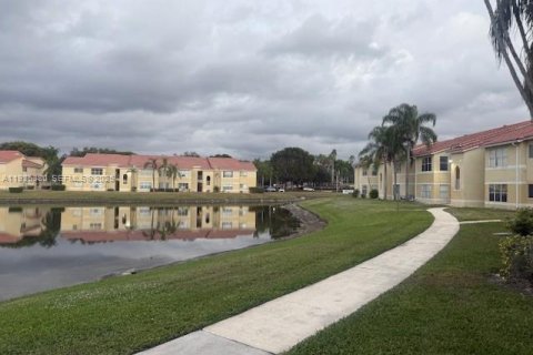 Купить кондоминиум в Санрайз, Флорида 2 спальни, 89.65м2, № 1985890 - фото 9