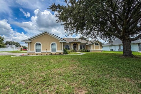 Casa en venta en Ocala, Florida, 3 dormitorios, 190.64 m2 № 1816956 - foto 1