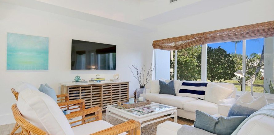 Casa en Jupiter Inlet Colony, Florida 3 dormitorios, 181.44 m2 № 1007593