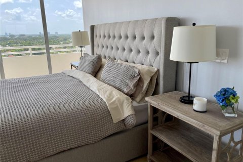 Condominio en alquiler en Surfside, Florida, 2 dormitorios, 88.26 m2 № 1986497 - foto 22