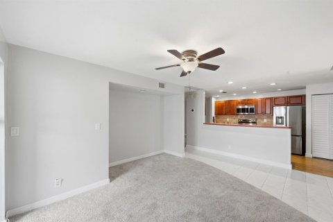 Condominio en venta en Pembroke Pines, Florida, 2 dormitorios, 123.65 m2 № 2146269 - foto 9