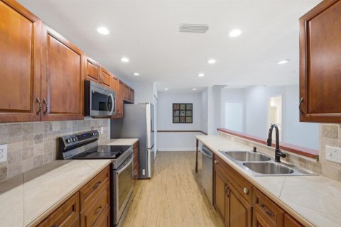 Condominio en venta en Pembroke Pines, Florida, 2 dormitorios, 123.65 m2 № 2146269 - foto 11