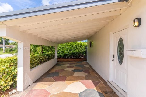 Casa en alquiler en Hollywood, Florida, 3 dormitorios, 123.28 m2 № 2085472 - foto 22