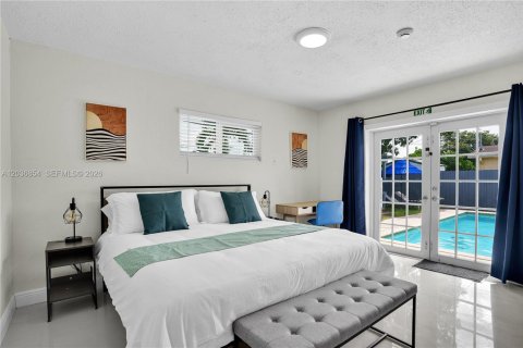 Casa en alquiler en Hollywood, Florida, 3 dormitorios, 123.28 m2 № 2085472 - foto 13