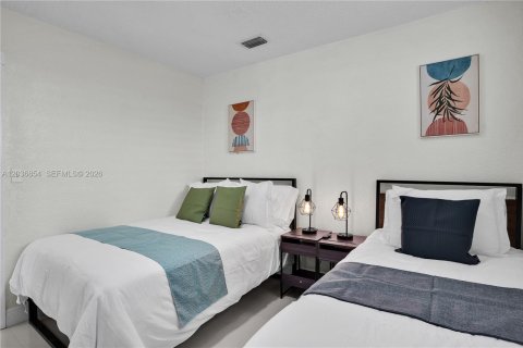 Casa en alquiler en Hollywood, Florida, 3 dormitorios, 123.28 m2 № 2085472 - foto 12