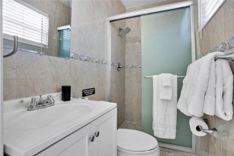 Casa en alquiler en Hollywood, Florida, 3 dormitorios, 123.28 m2 № 2085472 - foto 14