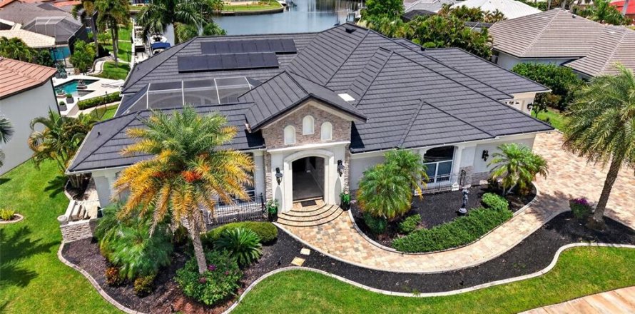 Villa ou maison à Punta Gorda, Floride 3 chambres, 293.01 m2 № 2196900